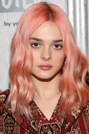 Ảnh diễn viên Charlotte Lawrence