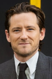 Ảnh diễn viên Lewis Pullman