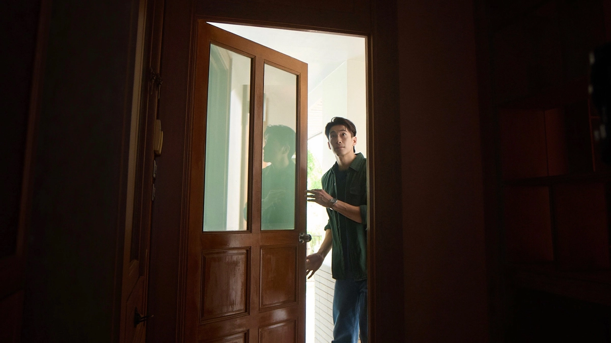 Nhà Trấn Quỷ (Our House)