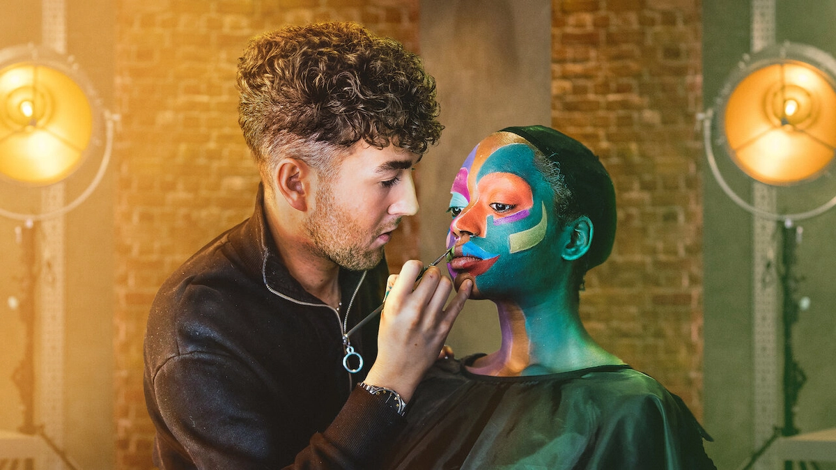 Phù Thủy Trang Điểm (Phần 3) (Glow Up: Britain's Next Make-Up Star (Season 3))